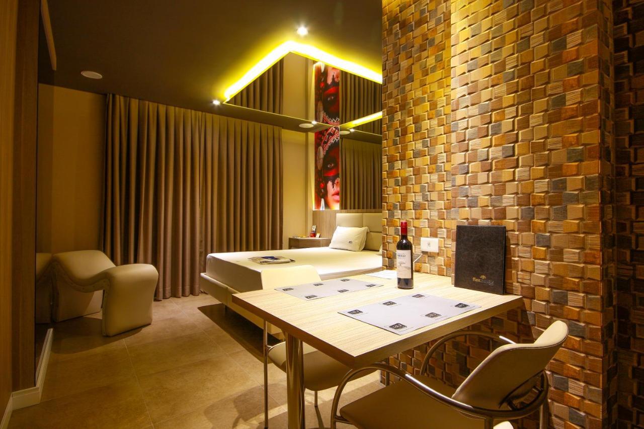 Motel Golf (Adults Only) Osasco Luaran gambar